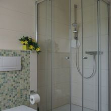 Dusche_Zimmer.jpg