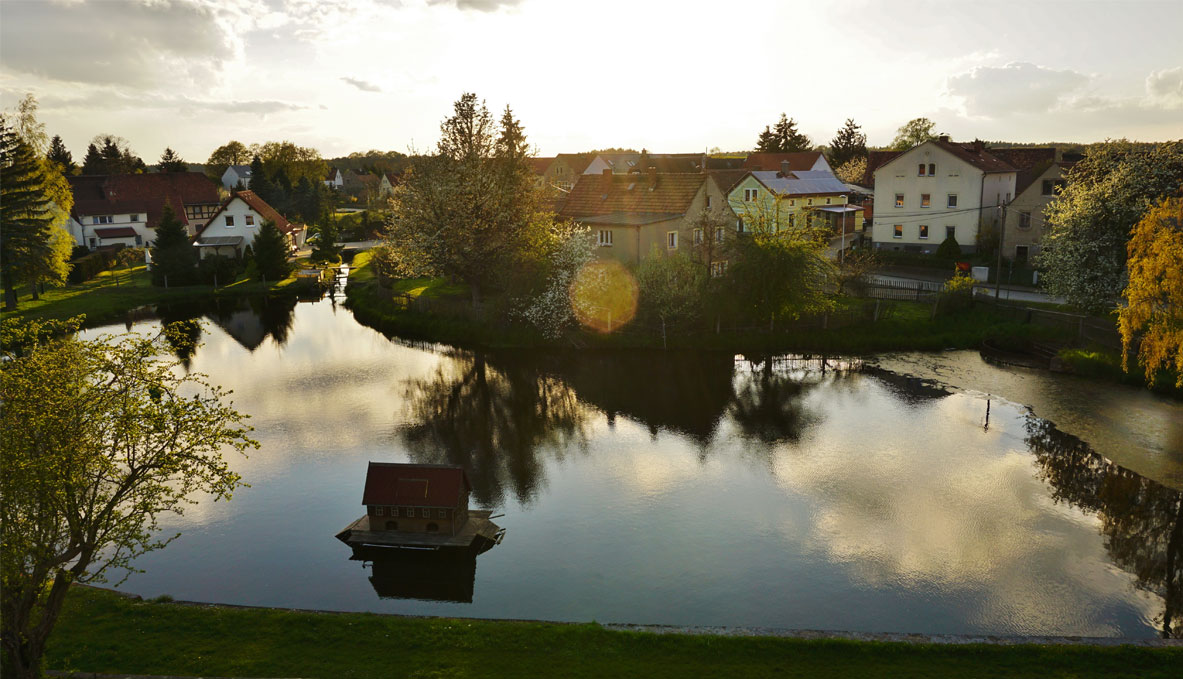 Alter Brauhof im Frühling